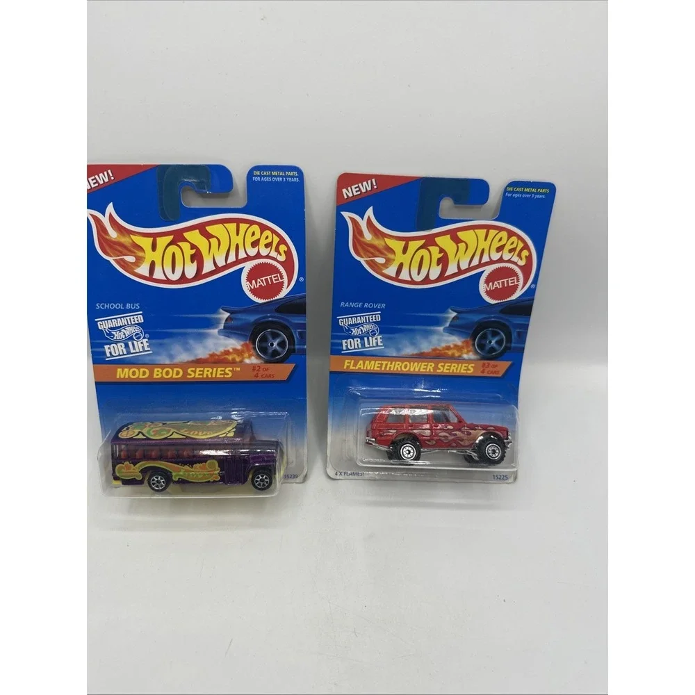 Hot Wheels Lot Of 2 Mod Bod Series 2/4 SCHOOL BUS and 3/4 Range River‎